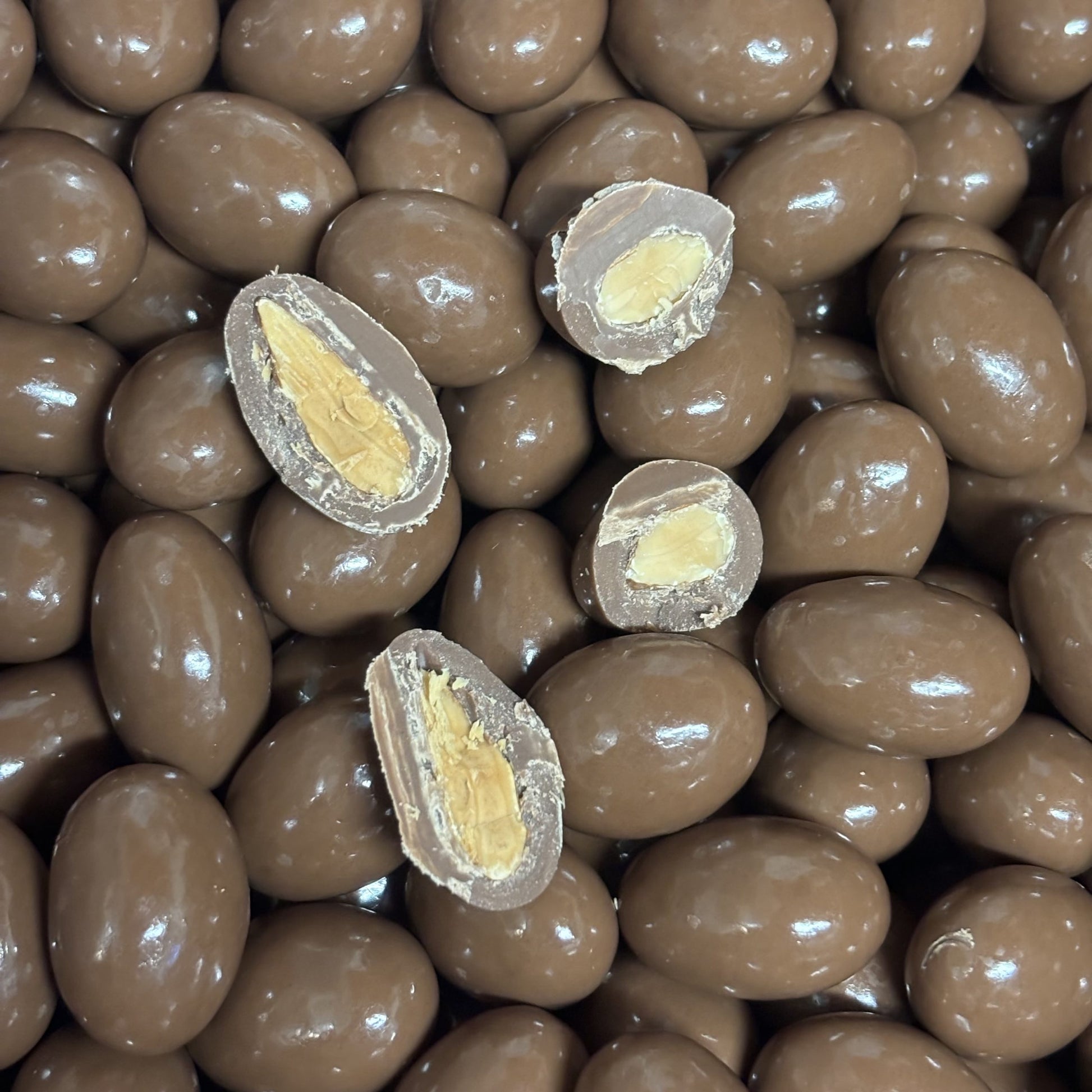 Choc Almonds (milk) 1kg